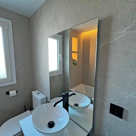 Serenity - Contemporary 2 Bedroom
