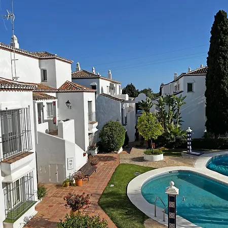 Serenity - Contemporary 2 Bedroom Apartment *