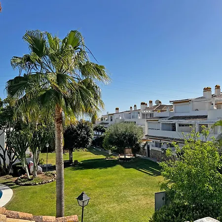 Serenity - Contemporary 2 Bedroom Apartment